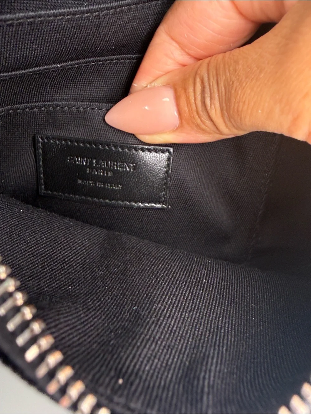 Saint Laurent YSL Grain de Poudre Leather Cosmetic Pouch – Black - New-AUTHENTIC